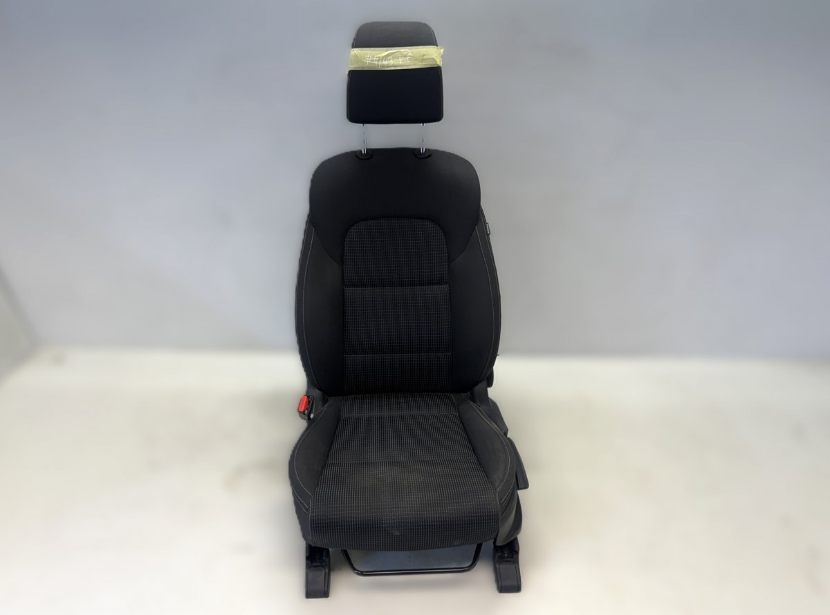 Kia Sportage Front seat left Front seat left KIA SPORTAGE IV (QL) (2015-2021...