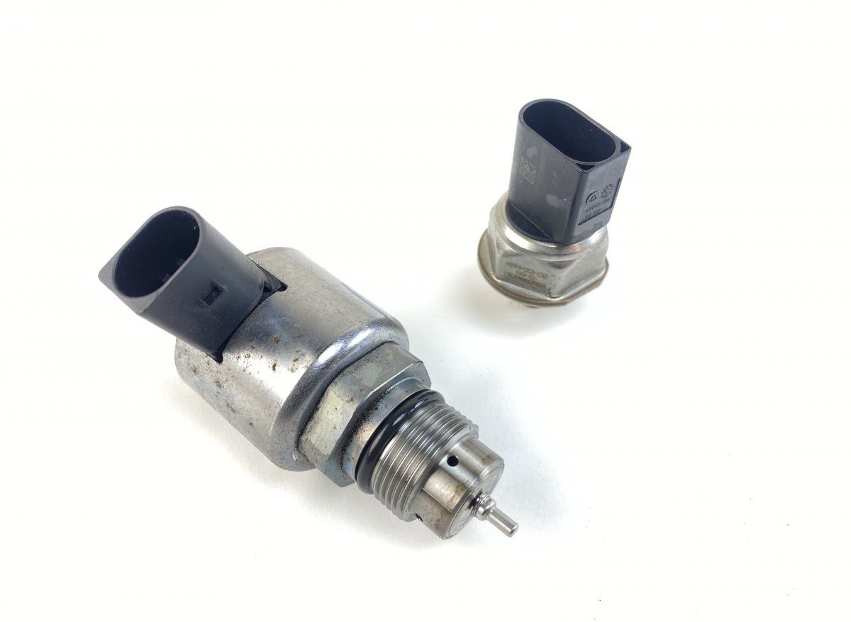 28389851 9307Z522A Fuel pressure regulator set MERCEDES-BENZ SPRINTER (907, 910) (2018-)
