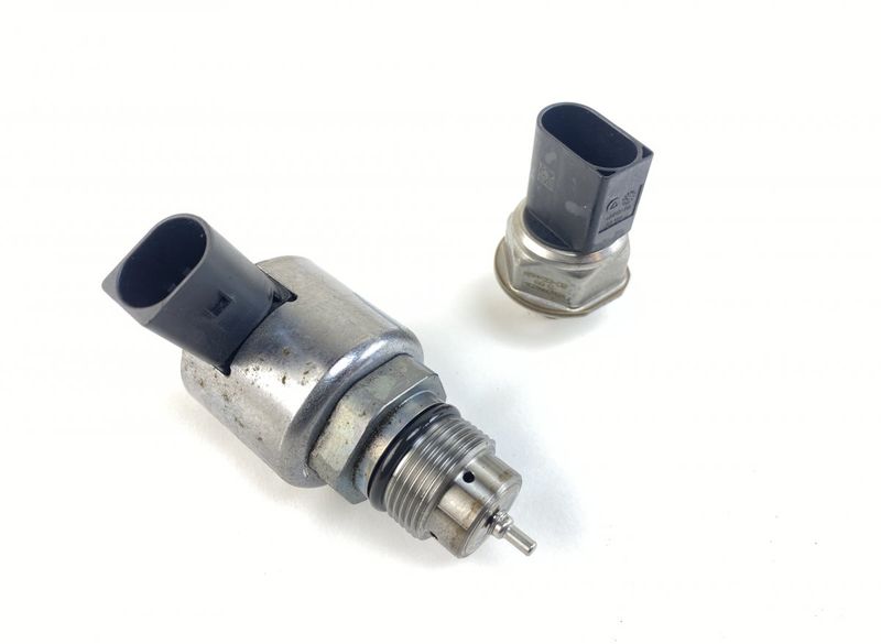 28389851 9307Z522A Fuel pressure regulator set MERCEDES-BENZ SPRINTER (907, 910) (2018-)