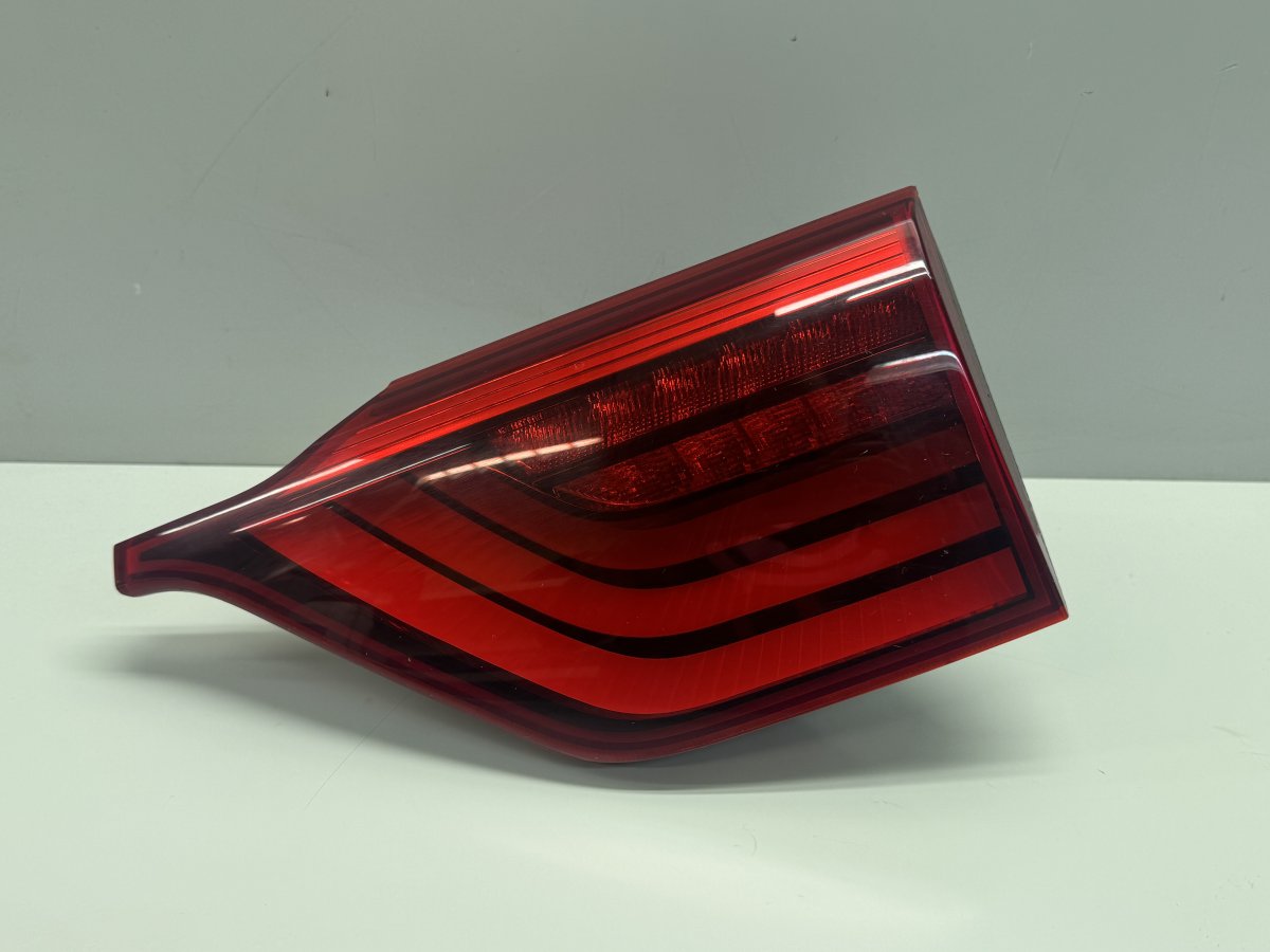 Kia Sportage Inner tail light, right 92406F1100 Inner tail light, right KIA SPORTAGE...