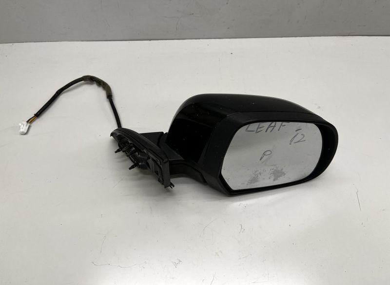 Rétroviseur droit NISSAN LEAF I (ZE0) (2010-2017)