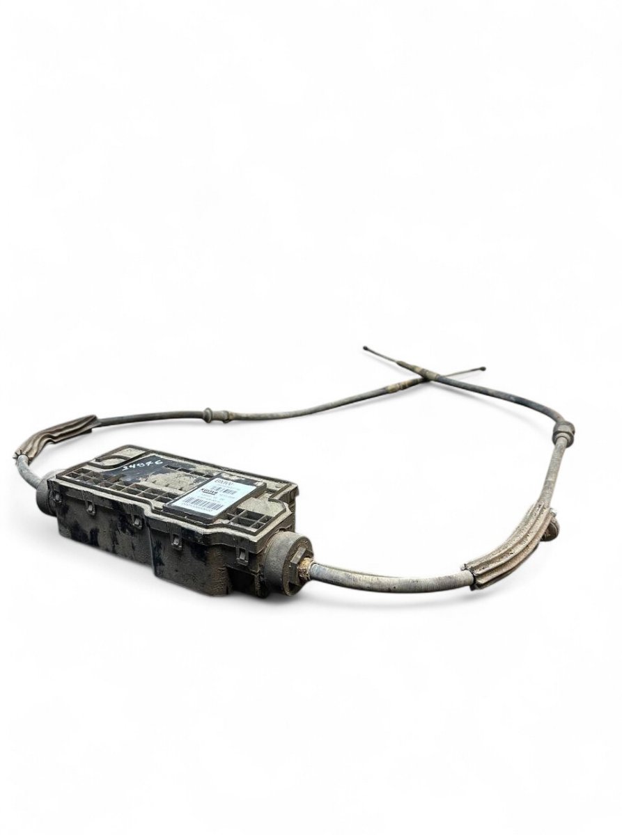 BMW 7 (F01 / F02 / F03 / F04) Parking brake motor / actuator 34436790417 007406001 34436877316 6877316 Parki...