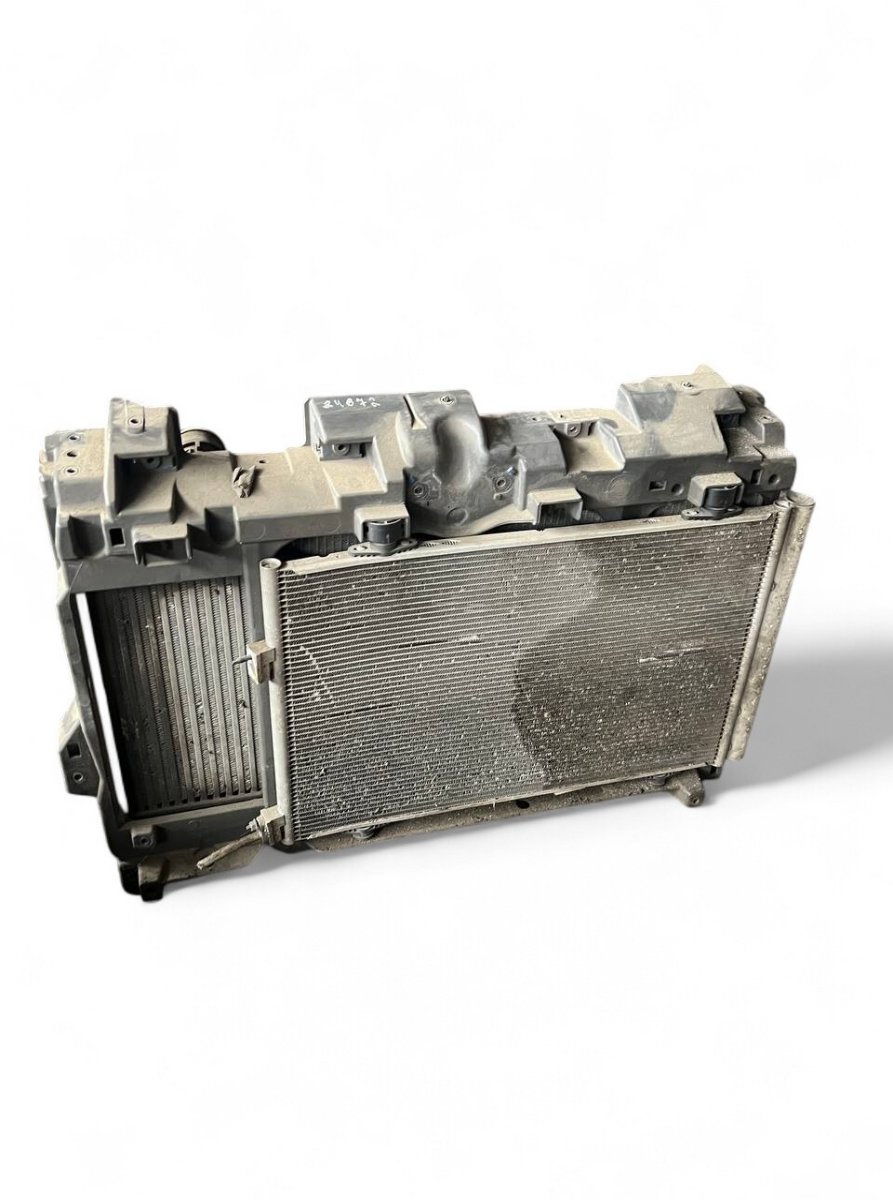 Nissan Qashqai Radiator set 21410JD71B 21481JD700 92100JD71A 14461JD50A Rad...