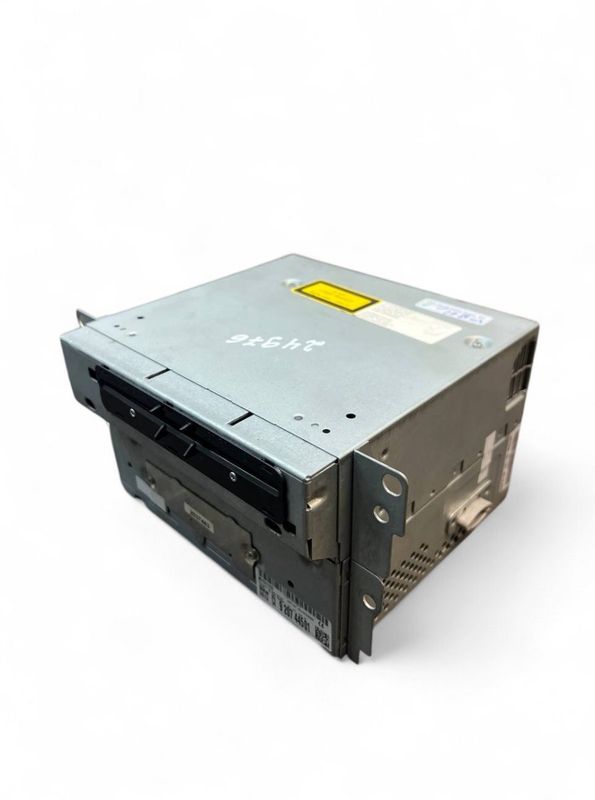 9207445 65129207445 65129199602 65129293395 9199602 9293395 Radio BMW 7 (F01, F02) (2008-2016)