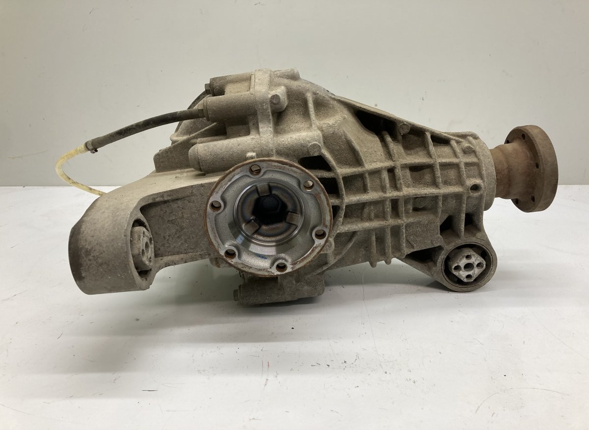 Porsche Cayenne Rear axle differential 4460310017 Rear axle differential PORSCHE CAYEN...
