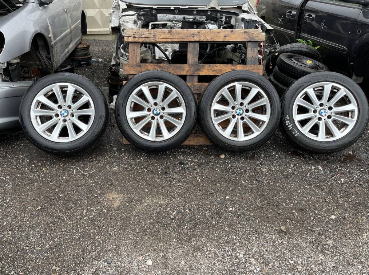 BMW 5 (F10 / F11) Rim set With Tyres 4 pcs 6JX17 ET30 D72.6 5X120 Rim set With Tyres 4 pcs...