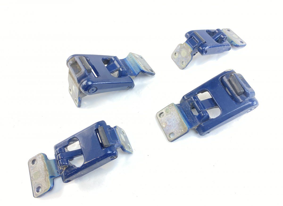 A9107408900 A9107409000 A9107406500 A9107406600 Rear panel door hinge set MERCEDES-BENZ SPRINTER (907, 910) (2018-)