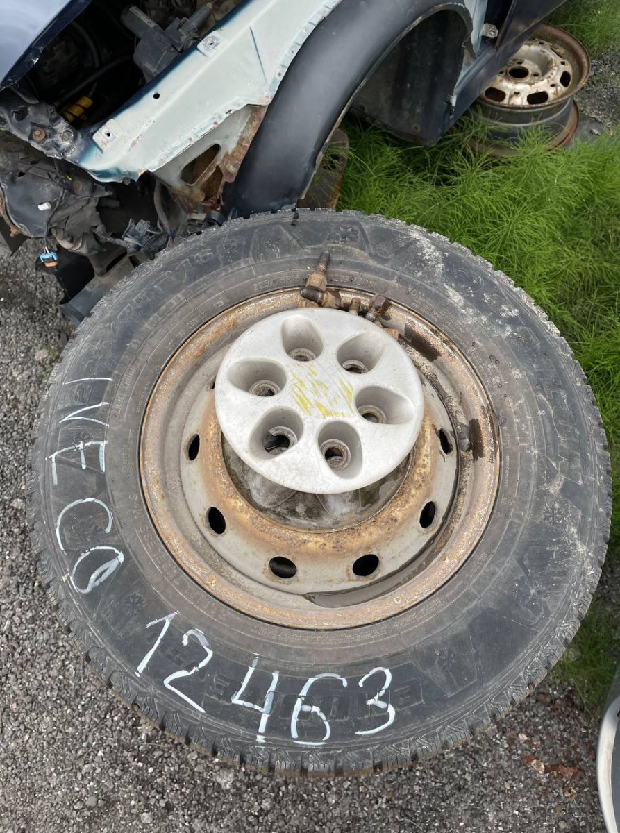 Iveco Daily Rim set With Tyres 4 pcs 6.5JX16 ET68 D74.1 6X125 Rim set With Tyres 4 p...