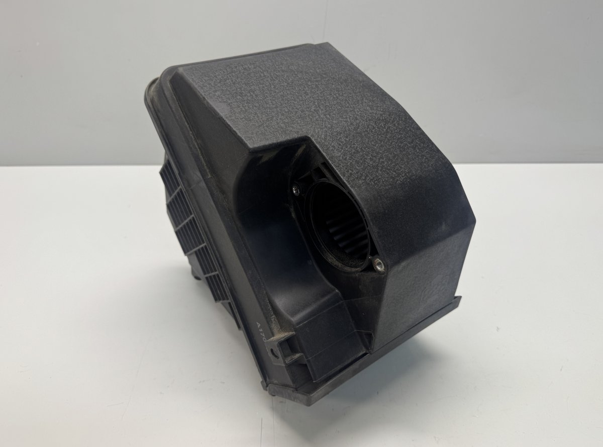 Kia Sportage Air Cleaner (filter box) 28112D3100 Air Cleaner (filter box) KIA SPORTAG...