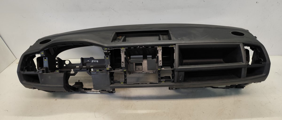 Volkswagen Transporter (T6, Caravelle, Multivan) Dashboard 7E1857051 Dashboard VW TRANSPORTER T6 / MULTIVA...
