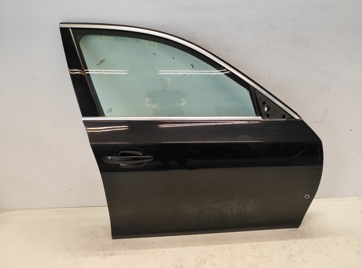 BMW 5 (E60 / E61) Door Front Right 41515A2A3A6 Door Front Right BMW 5 (E60, E61) (...
