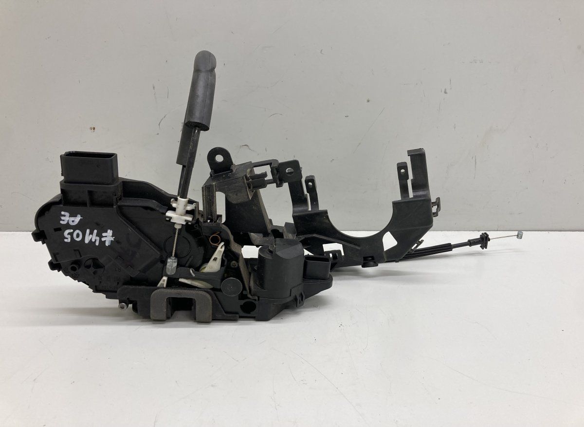 6W8A21812GD AW93203A28AA Door Lock Front Right JAGUAR XJ (X351) (2009-2019)