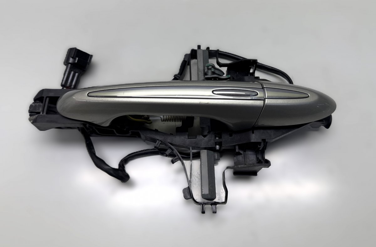 Jaguar XJ Door Handle Exterior Rear Left
