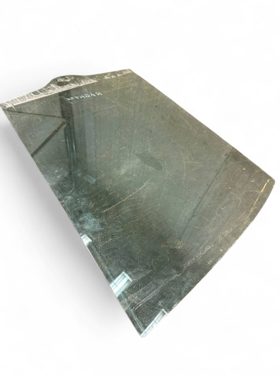 Volkswagen Crafter Door window glass front left 7C0845201A Door window glass front left VW CRAF...