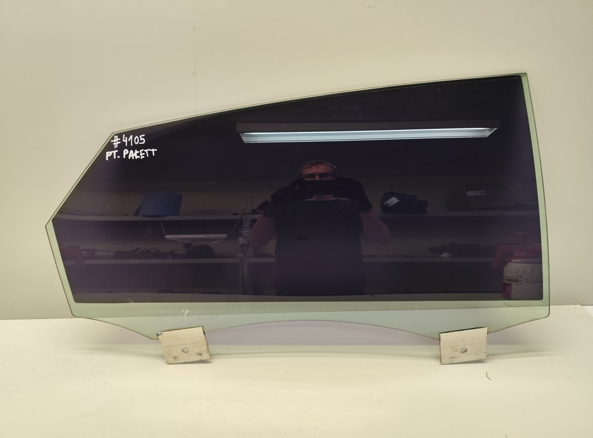 Jaguar XJ Door window glass rear right