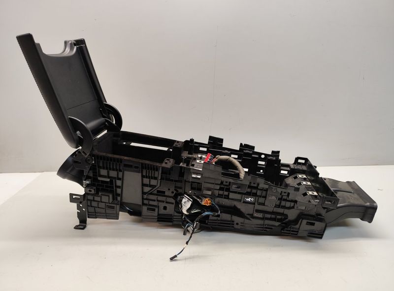 AW93F045H38AE C2D3250 C2D15585PVJ center Console JAGUAR XJ (X351) (2009-2019)