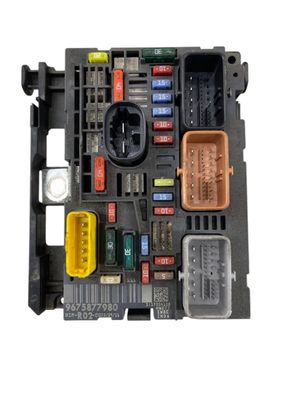 9675877980 Boîte à fusibles PEUGEOT 5008 I (T87) (2009-2016)