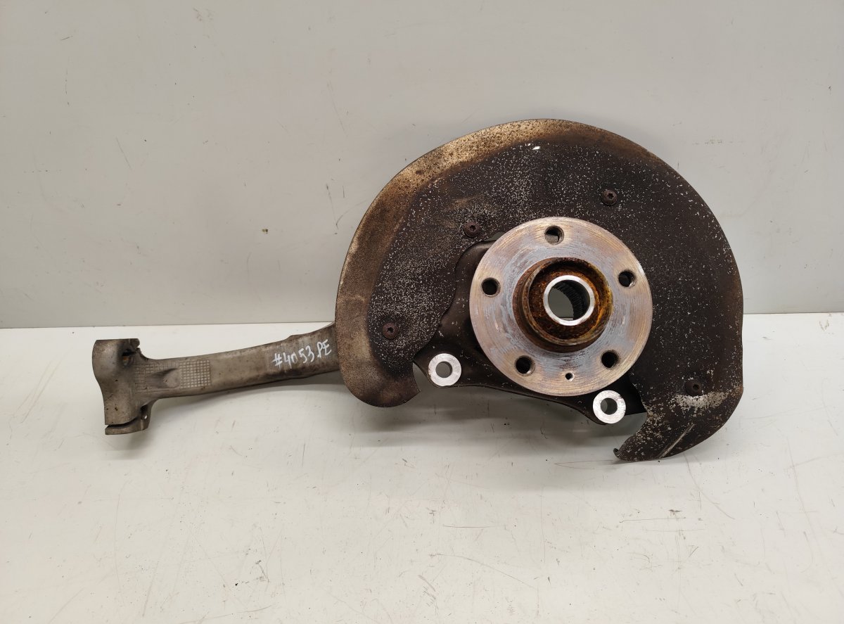 Audi A6 (C7) Wheel bearing housing front right 4G0407254A Wheel bearing housing front right AU...