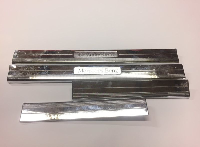 A2196800135 Scuff Plate Front Left MERCEDES-BENZ CLS (C219) (2004-2010)