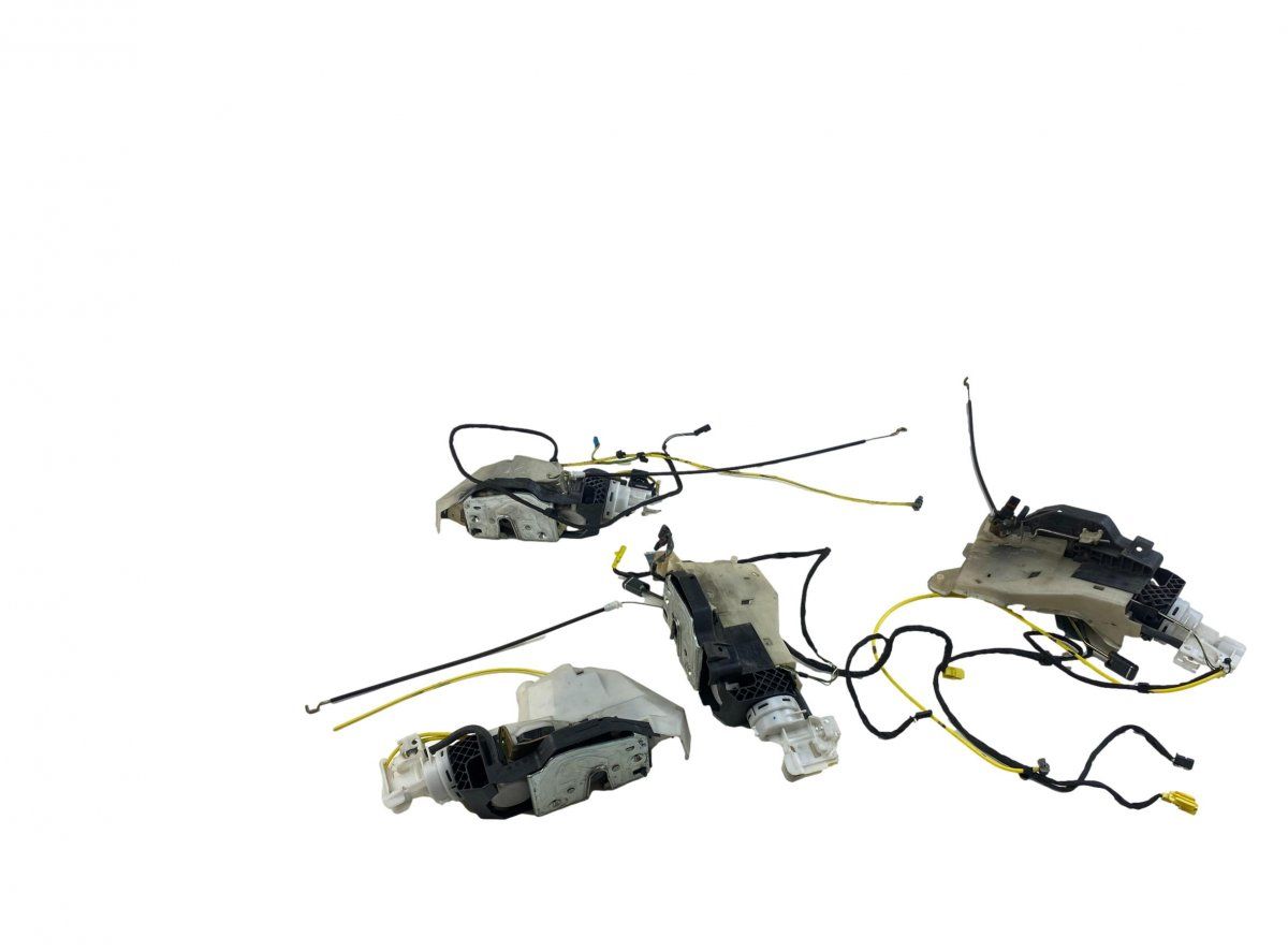 A2207205735 A2207206035 A2207306335 A2207306435 Set of door locks (latches) MERCEDES-BENZ S-CLASS (W220) (1998-2005)