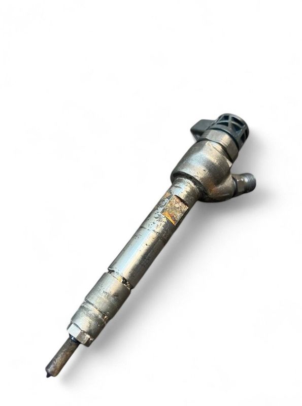 0445110613 8514146 23670WA030 Fuel Injector TOYOTA AVENSIS (T270) (2009-2018)