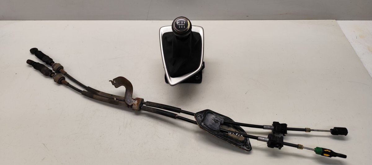 Toyota Auris Gearshift Mechanism 3353005110 3382005360 3350412580C0 Gearshift Me...