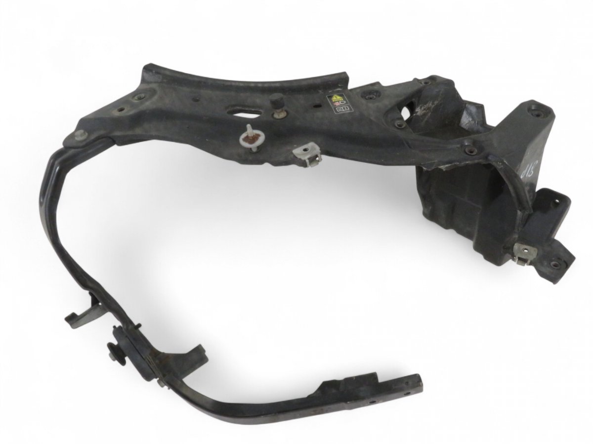 Mercedes-Benz C (W204) Headlight Mounting Right A2166200291 A2166200791 Headlight Mounting Righ...