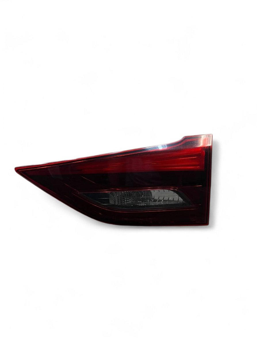 Toyota Avensis (T27) Inner tail light, right 8158005160 Inner tail light, right TOYOTA AVENS...