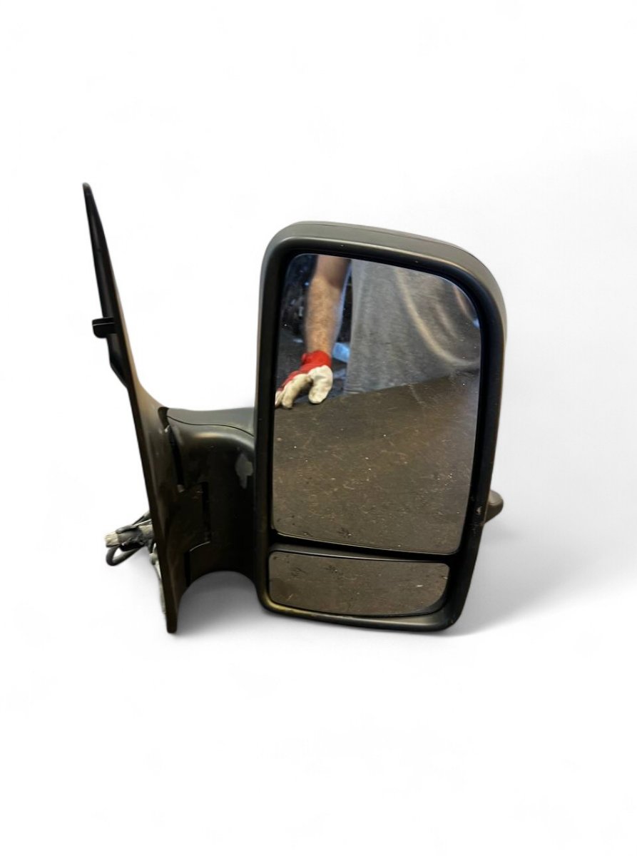 Volkswagen Crafter зеркало (правое) A9068106116 A9068106016 9068106116 9068106016 M...