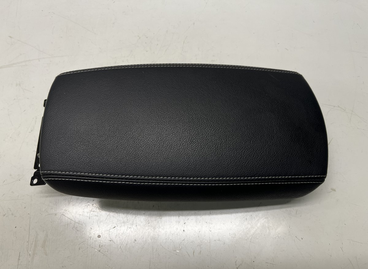 Renault Koleos Armrest front 969200883R Armrest front RENAULT KOLEOS II (201...