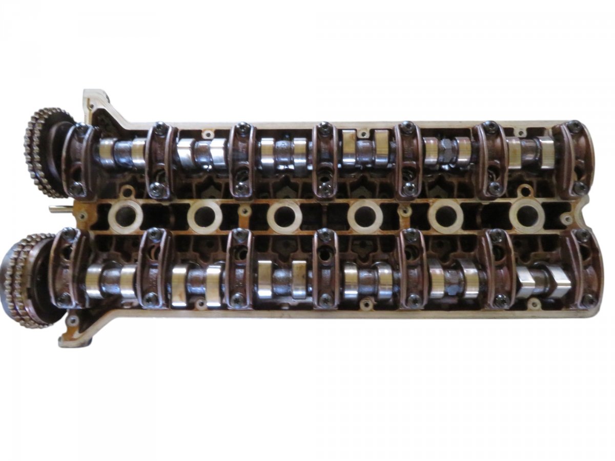 Mercedes-Benz 200 - 500 / E (W124) головка цилиндра 1040160901 A1200101120 1200101120 Cylinder Head...