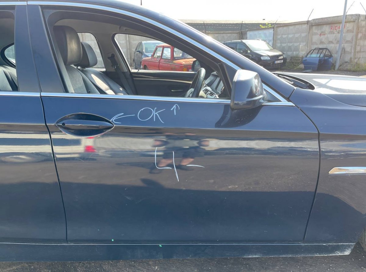 BMW 5 (F10 / F11) Door Front Right 7206108 9628754 Door Front Right BMW 5 (F10, F1...