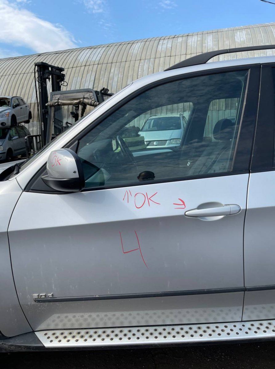 7211423 Door Front Left BMW X5 (E70) (2007-2013)