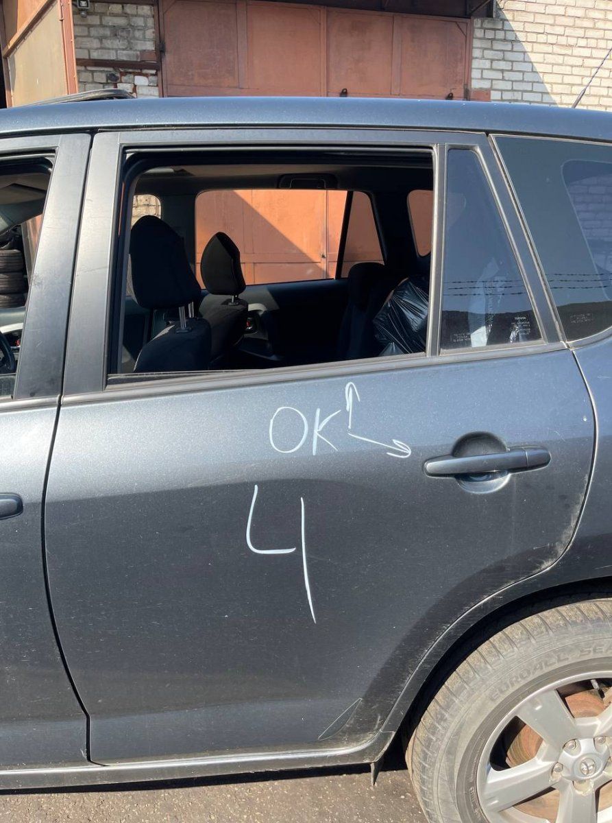 Door Rear  Left TOYOTA RAV 4 III (XA30) (2005-2012)