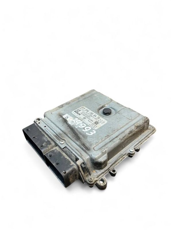 A6461506472 6461506472 0281015054 A6461501100 A6469004100 6461501100 6469004100 Engine Control Unit / module (ECU) MERCEDES-BENZ SPRINTER (906) (2006-2018)