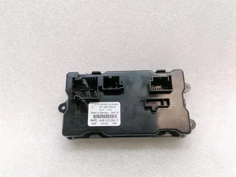 Porsche Panamera Porsche Panamera 971 Electronic Module 971907040R Control Unit HVAC Body type: Hatchback
Fuel: Petrol