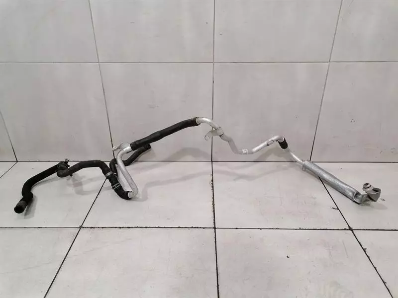 Porsche Panamera Porsche Panamera 971 Cooling Pipe 971121034D Cooling Water Hose Hose Body type: Hatchback
Fuel: Petrol