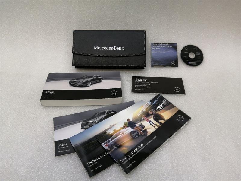 Mercedes-Benz A (W176) MERCEDES S-class W222 service booklet / Maintenance Handbuch Body type: Saloon
Fuel: Diesel