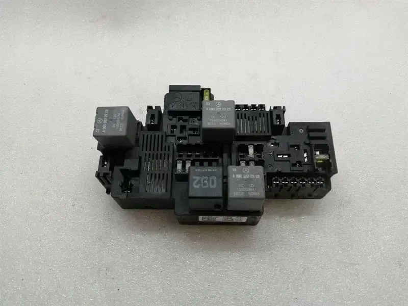 Mercedes-Benz A (W177) Mercedes S-Class W222 Fuse Box A2139062302 Fuse Box Body type: Saloon
Fuel: Diesel