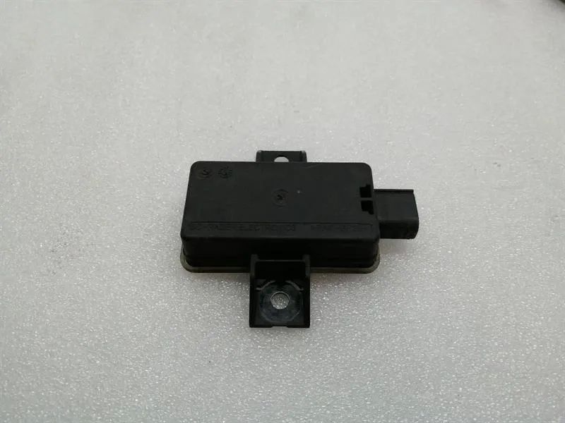 Mercedes S-Class W222 Tyre Pressure Module A0009003713 Tire Pressure Control Unit
