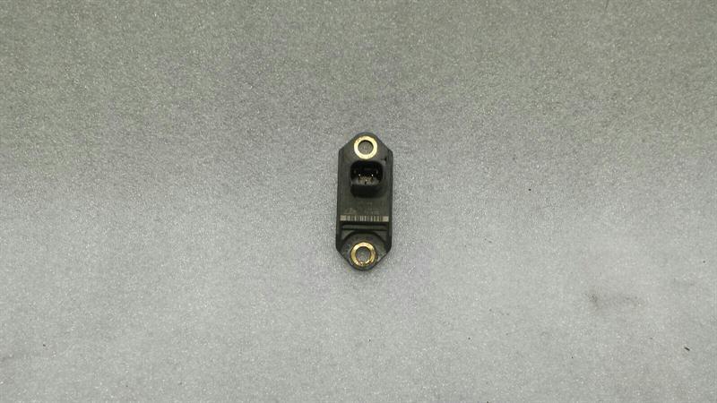 Porsche Panamera Porsche Panamera 970 crash sensor 97060611101 impact sensor SRS Body type: Saloon
Fuel: Diesel