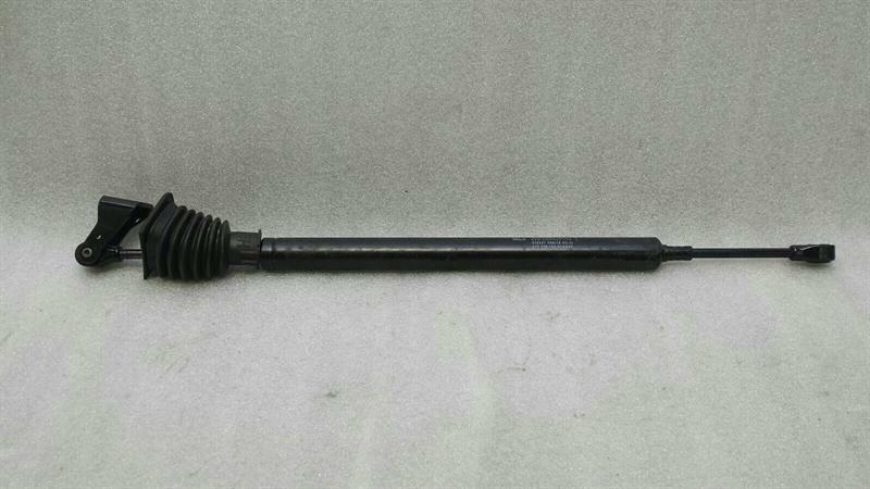 Porsche Panamera Porsche Panamera 970 Rear Right Door Check Brake 97053615200 Tower Brake