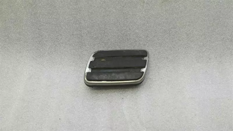 Porsche Panamera Porsche Panamera 970 Pedal Cover 9P1721647A Bezel Cover Body type: Saloon
Fuel: Diesel