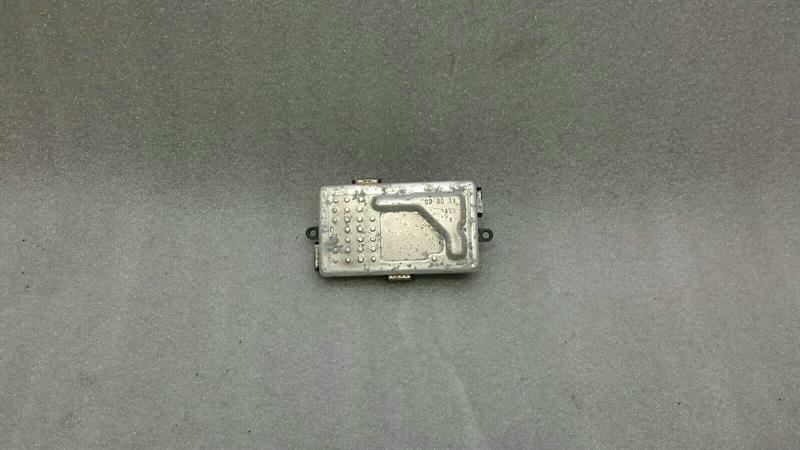 Porsche Panamera Porsche Panamera 970 Heater Resistor 97062442303 Blower Regulator Knob Body type: Saloon
Fuel: Diesel