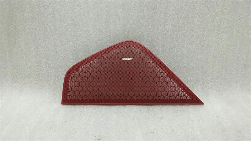Porsche Panamera Porsche Panamera 970 FRH Speaker Cover 97055555200 Speaker Trim Bose Body type: Saloon
Fuel: Diesel