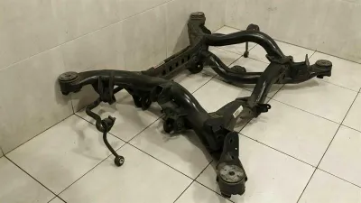 Porsche Cayenne 958 underram bak 95833103103 axelram bakaxel