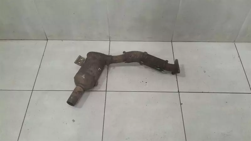 Porsche 911 (996) Porsche Boxster 986 Left Catalytic Converter 996113025BX Catalyst Left 996 Body type: Convertible
Fuel: Petrol