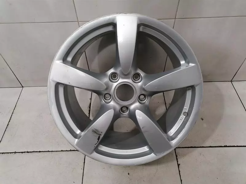 Porsche Boxster (987) Porsche Boxster 987 Alloy Wheel 98736213801 Alloy Wheel 9JX18 ET43 Body type: Convertible
Fuel: Petrol