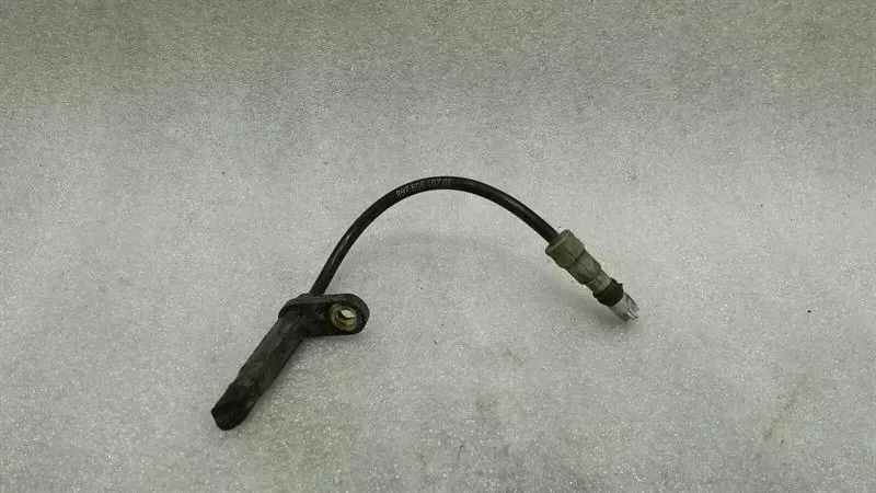 Porsche 911 (997) Porsche Boxster 987 997 911 a.b.s Sensor 99760640701 ABS Sensor Rear Body type: Convertible
Fuel: Petrol
