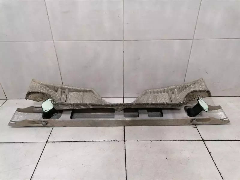 Porsche Boxster (987) Porsche Boxster 987 Rear Bumper Beam 98750524100 Bumper Support Rear Body type: Convertible
Fuel: Petrol
